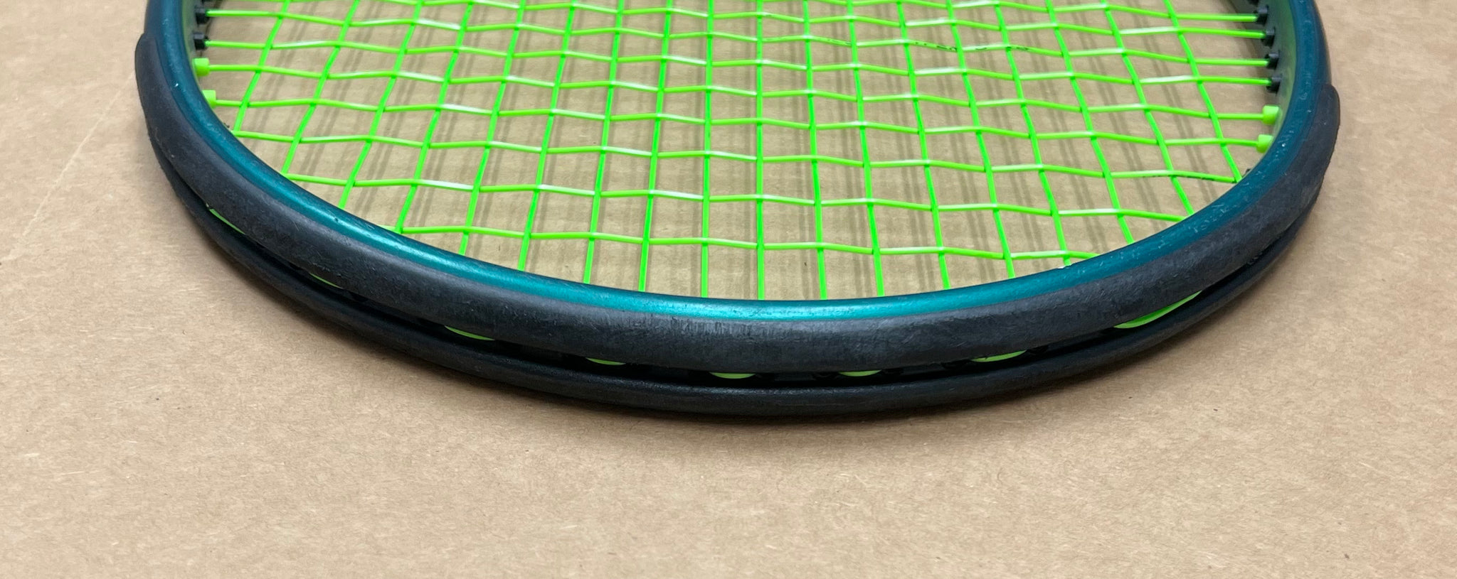 Used - Wilson Blade 98 18x20 v9 (4 1/4