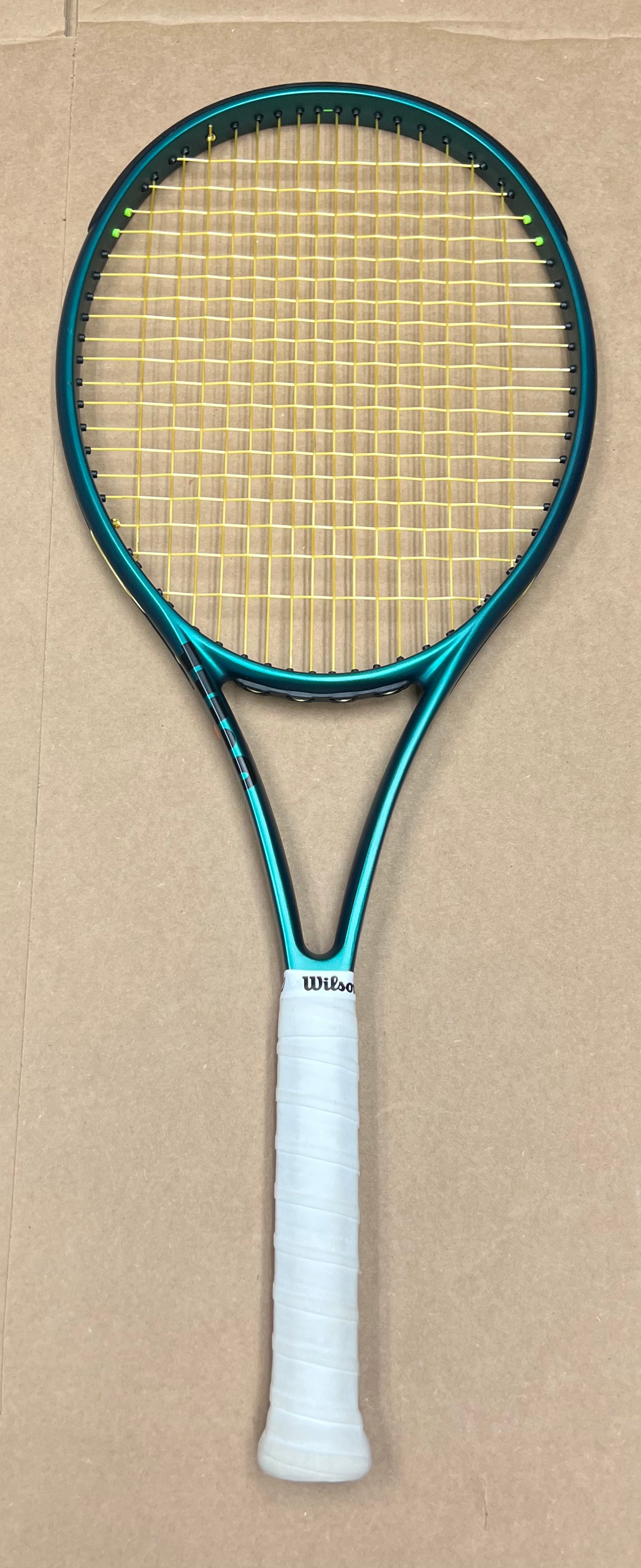 Used - Wilson Blade 100 16x19 v9 (4 1/4